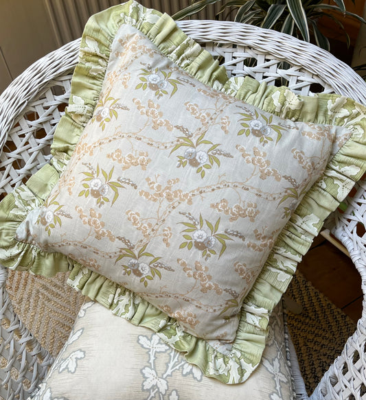 Emily's Bouquet - Pearl