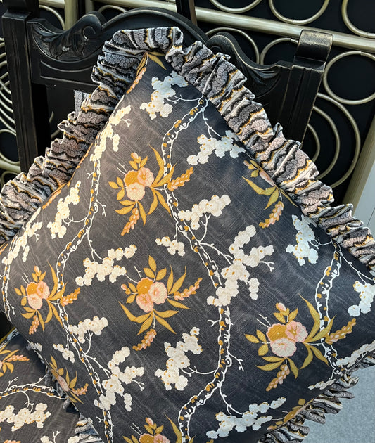 Emily's Bouquet - Jet