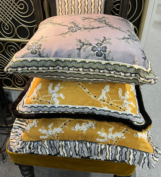 Emily's Bouquet - Gold