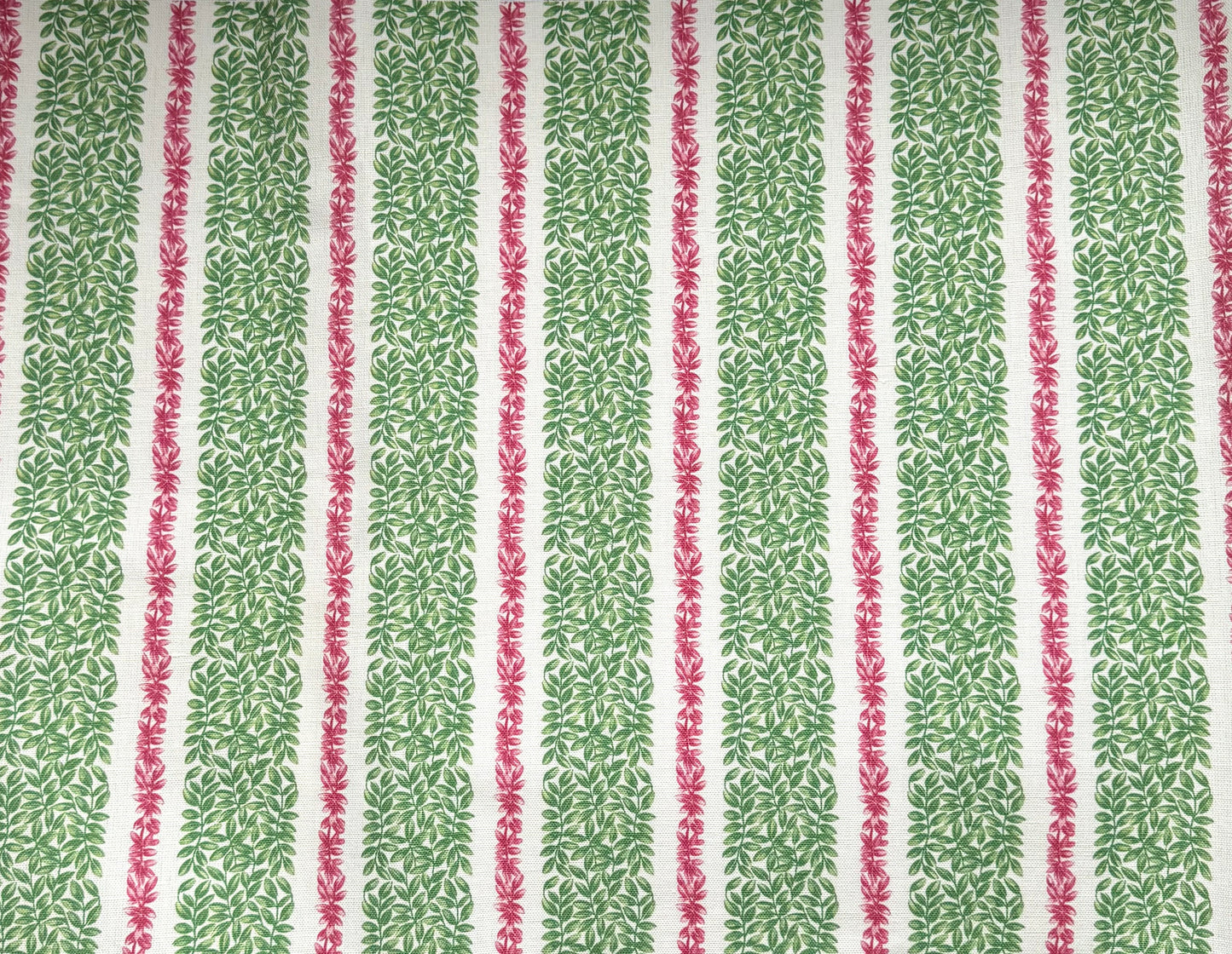Small Leaf Stripe - Red and Green