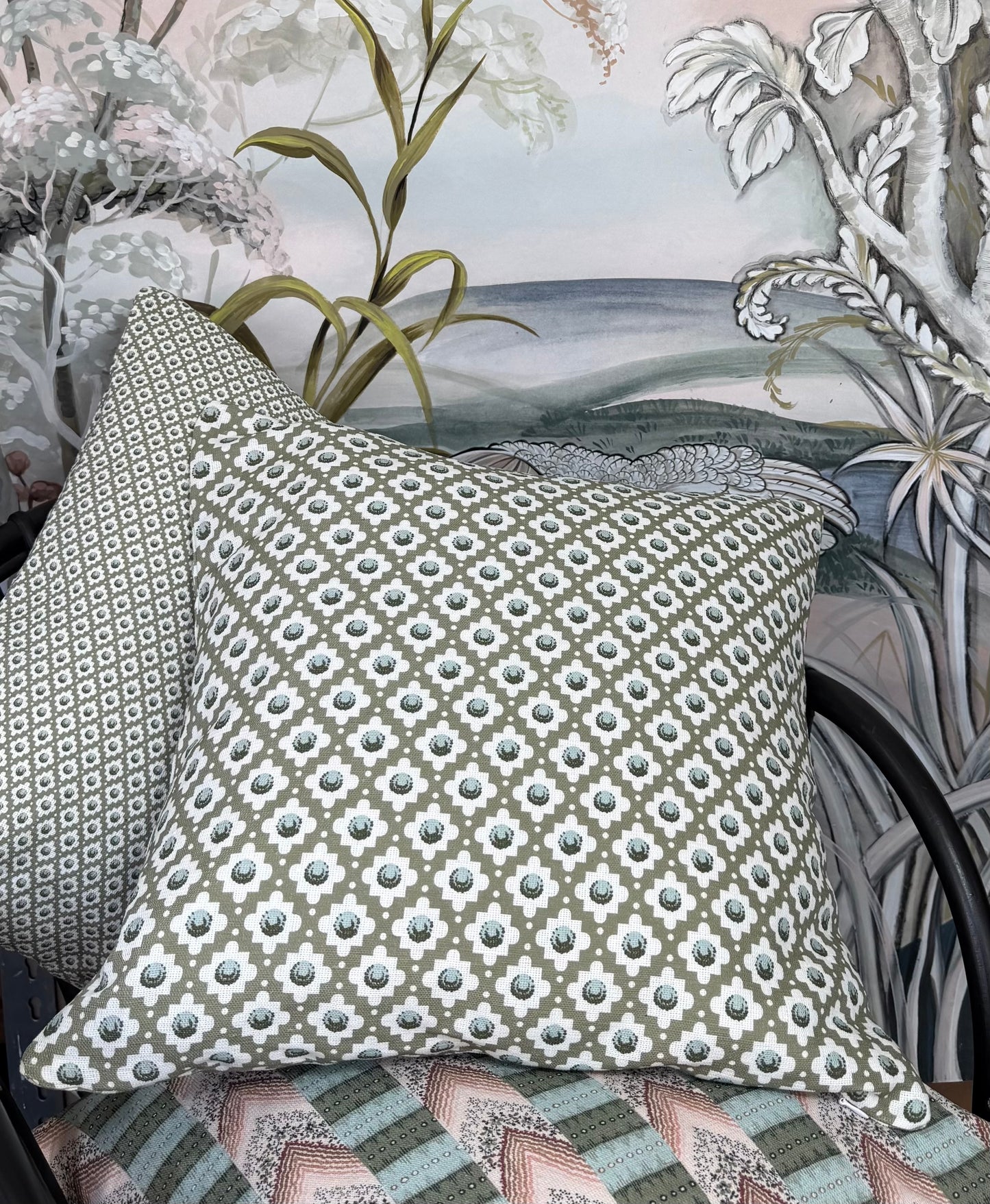 Charles - Khaki printed fabric